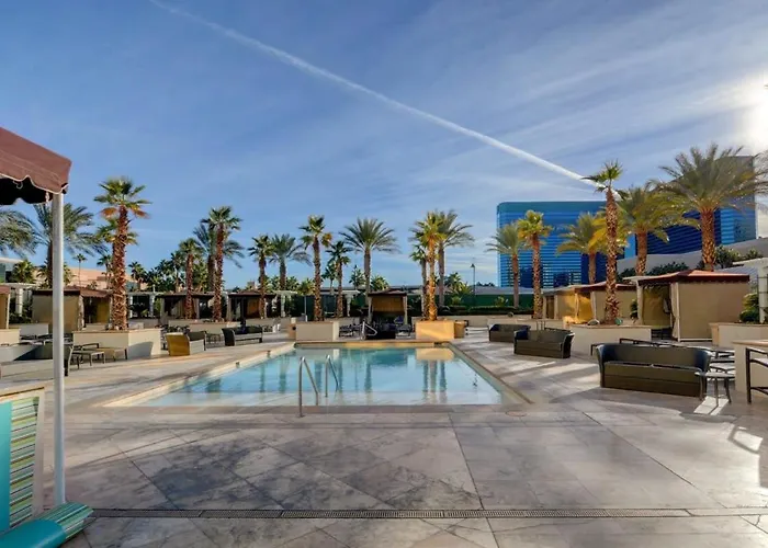 Mgm Signature-25-702 1Bedroom 2Bath Balcony Suite