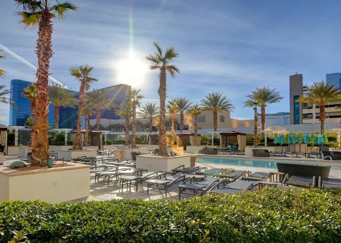 Mgm Signature-25-702 1Bedroom 2Bath Balcony Suite